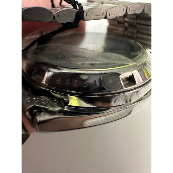 Seiko 5 Automatic Watch Mens 34mm Day Date Black Dial Silver Tone 7S26-0560 - Picture 10 of 15